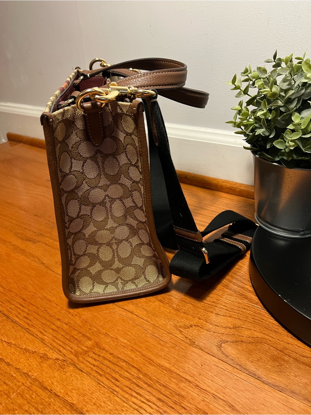 Coach Signature Canvas Tote with Brown and Burgundy Stripes - Picture 5 of 7